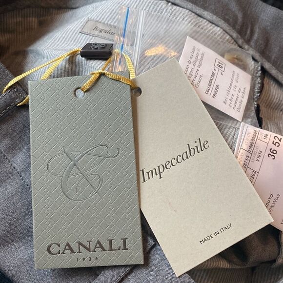 Canali NWT Grey Melange Washable Wool Trousers
Size EU 52 - Picture 10 of 10